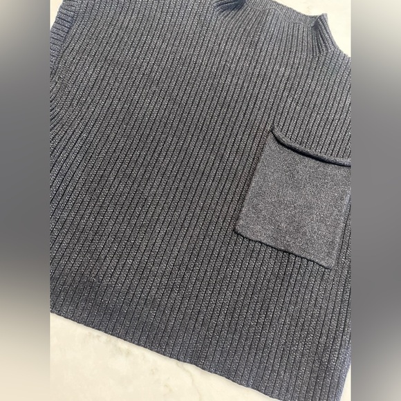 EUC Entro Black Boxy Crop Short Sleeve Sweater Size S - Picture 7 of 7